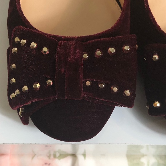 Vince Camuto Velvet Pumps - Picture 8 of 8